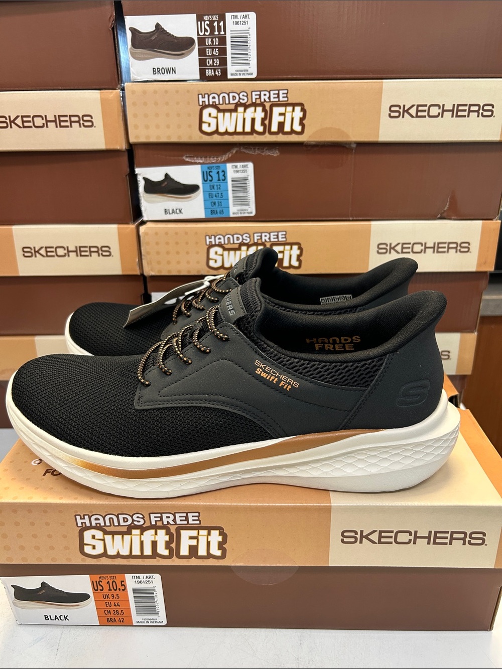 Skechers Men's Swift Fit Slip-On Sneakers - Black with Tan Accent Size 10.5 0250